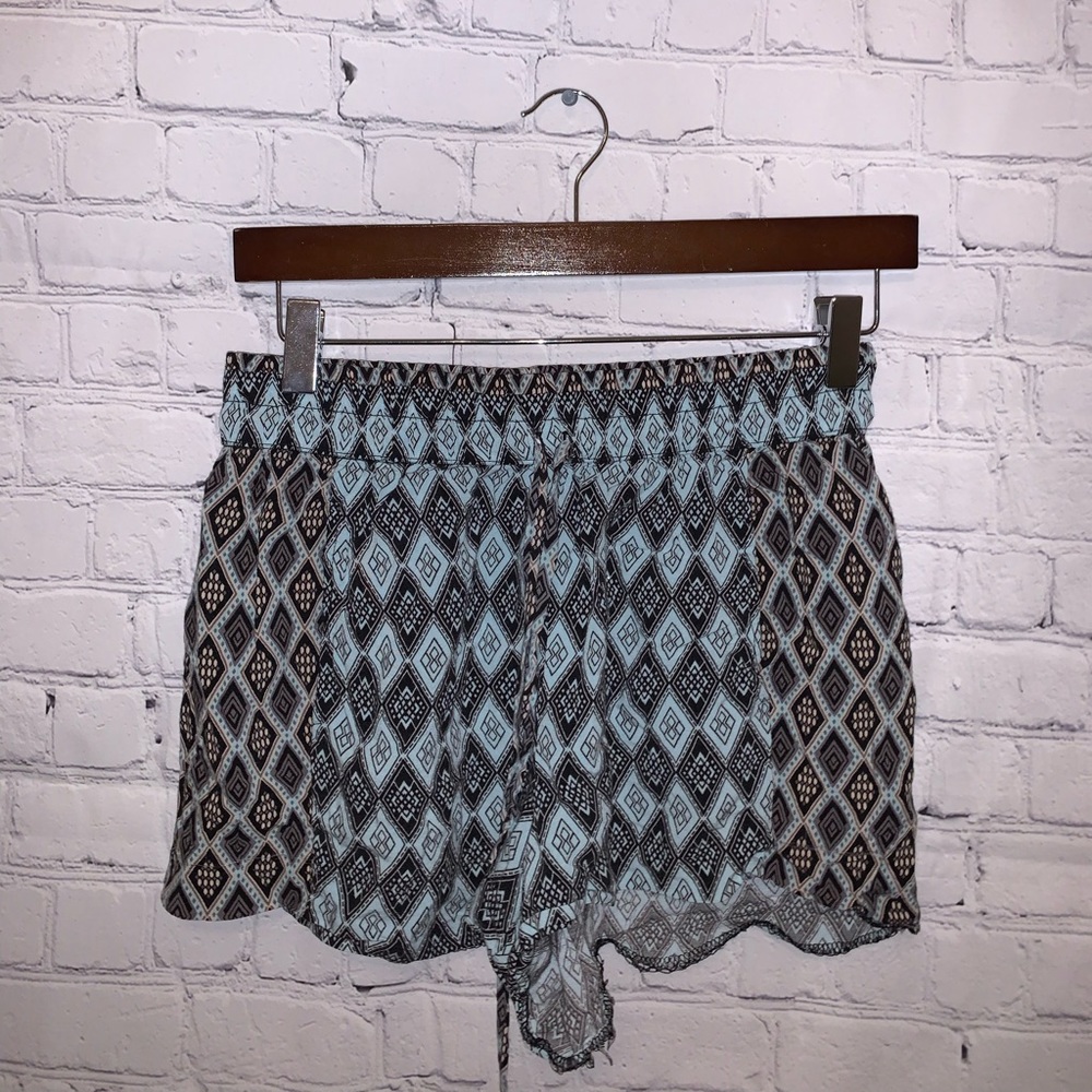 Forever 21 Contemporary Blue & Black Shorts size S - Picture 1 of 7
